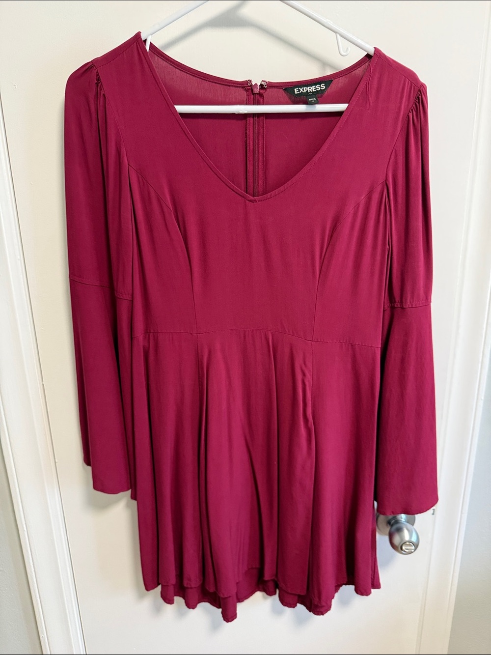 Express Women's Long Sleeve V-Neck Swing Dress - Magenta
